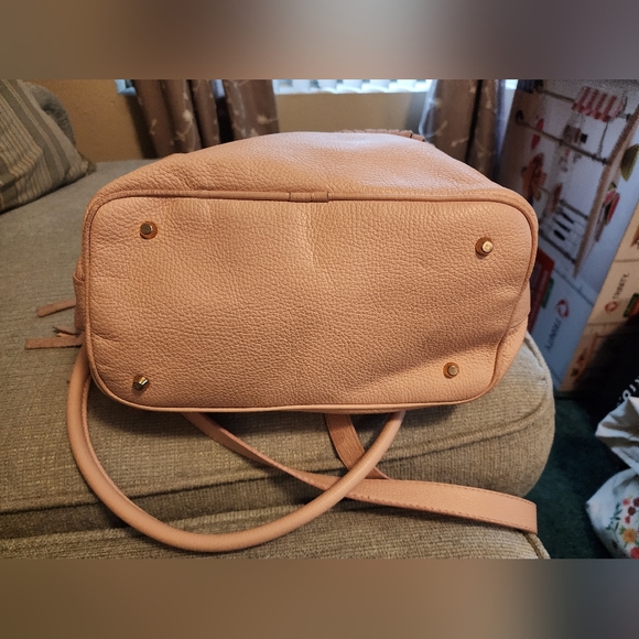 Gently used genuine leather made in Italy bucket bag with fringe - Picture 3 of 4